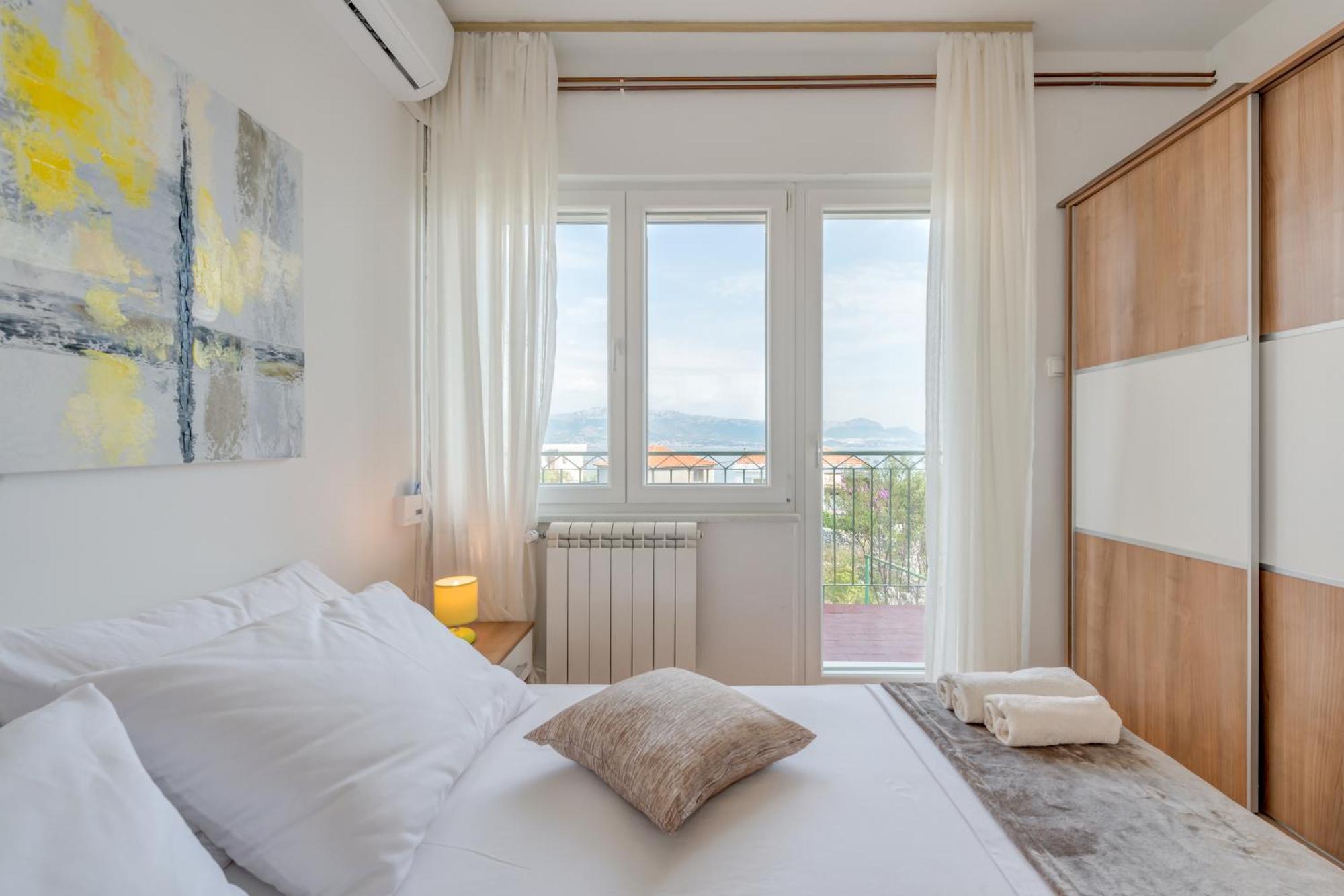 Apartments By The Sea Slatine, Ciovo - 11047 Phòng bức ảnh